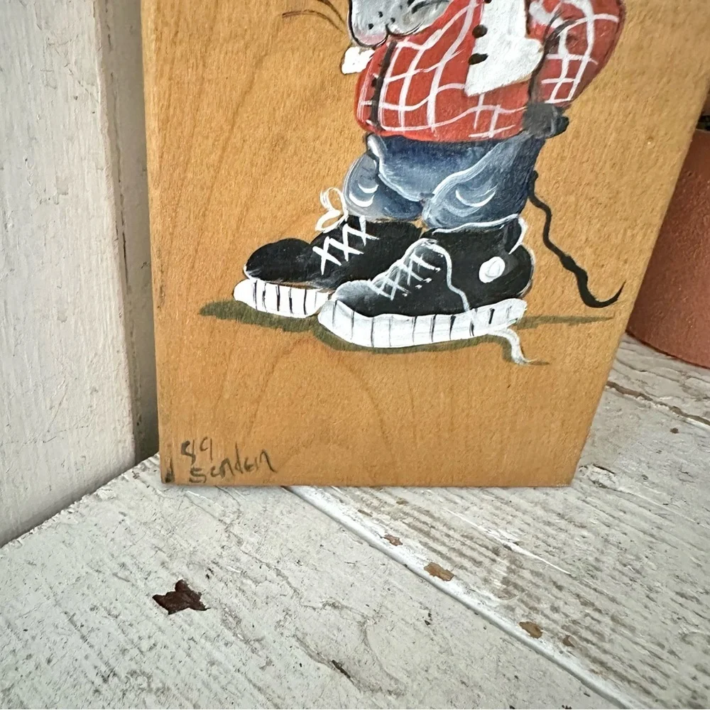 Vintage Welcome Sign Mouse Wearing Converse Chuck Taylor High tops Wood Plaque